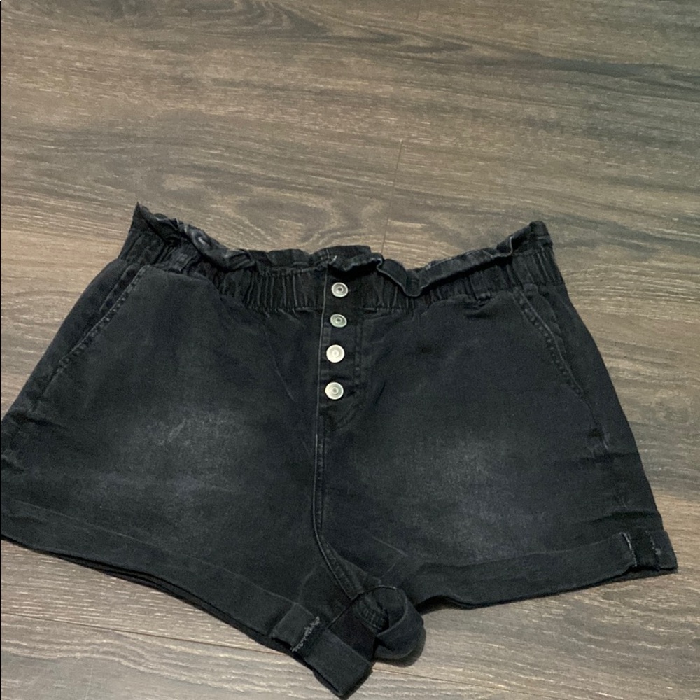 No Boundaries Black High Rise Paper Bag Waist Denim Shorts size XL(15-17)